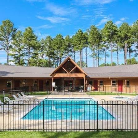 The Retreat Round! 16 chances- One amazing retreat spot!