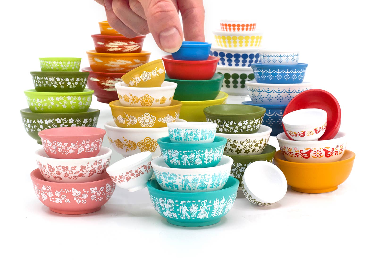Mini Pyrex-Inspired Mixing Bowls – Retro Stackable Set: Butterfly Gold